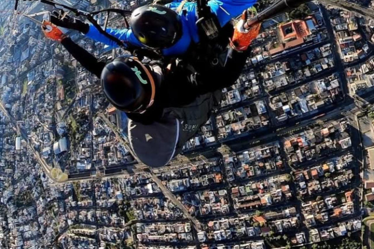Quito: Tandem Paragliding Flight