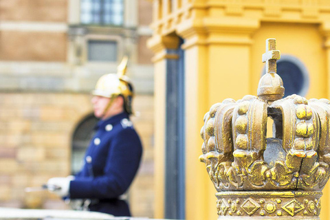 Stockholm: Royal Palace Entry & Gamla Stan Guided Tour
