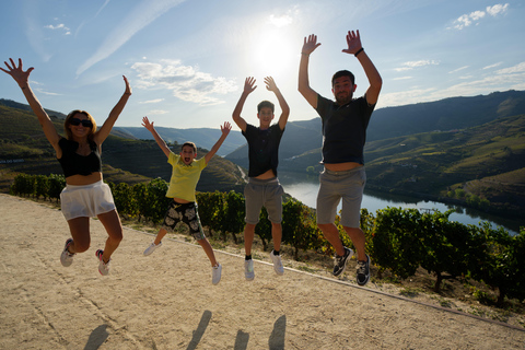 Douro River Train and Boat Tour with Lunch