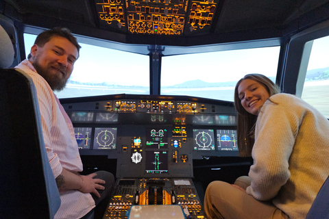 Flylounge: Ticket for a flying experience in an immersive flight simulator Flylounge: 60-minute immersive flight simulator ticket + 5-minute drone demo