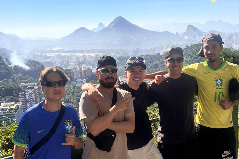 Rio de Janeiro: Private Rocinha Tour by Two Local Cousins