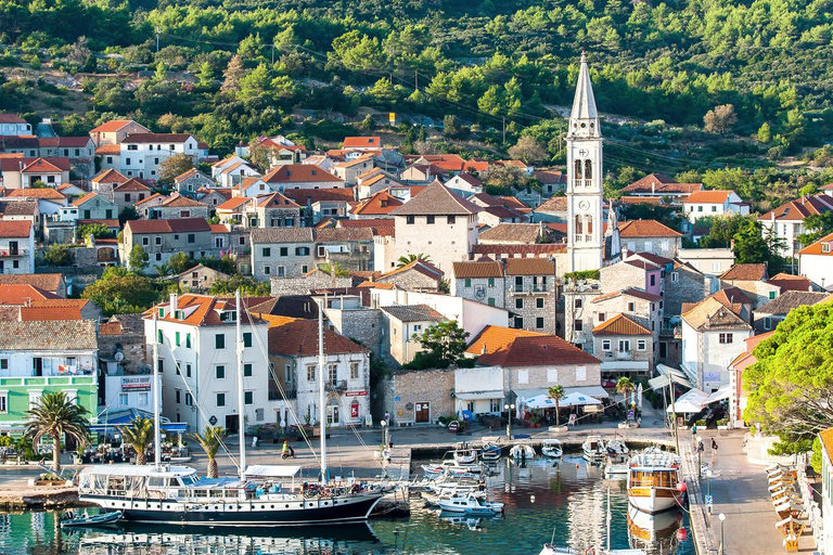 Makarska: 3-Island Speedboat Tour with Cave and Blue Lagoon Tour with Pick-up