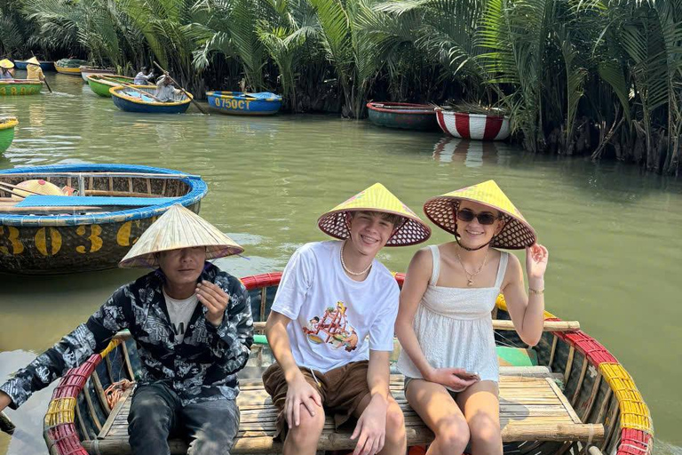 From Da Nang: Basket Boat, Old Town & Hoi An Memories Show Basket Boat, Hoi An and Memories show | Only 4s private car