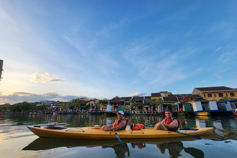Hoi An: Old Town to Mangrove Forest Kayak Tour