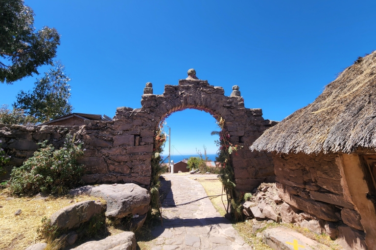 Puno: volledige dagtour naar de eilanden Uros en Taquile