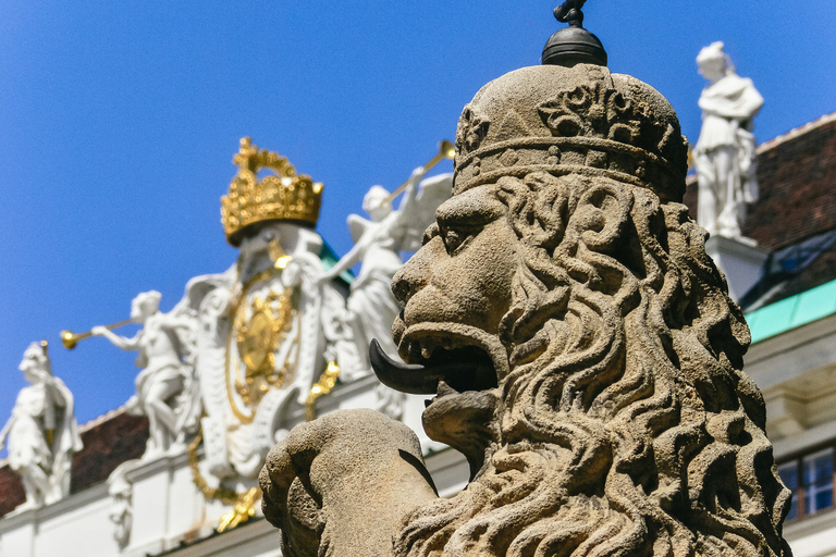 Vienna: Guided Walking Tour of City Center HighlightsShared Tour in German