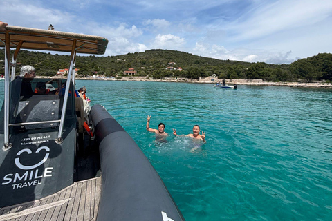 Split: Blue Lagoon & 3 Islands Speedboat Tour - Small group Split: Blue Lagoon & 3 Islands Speedboat Tour - Small group