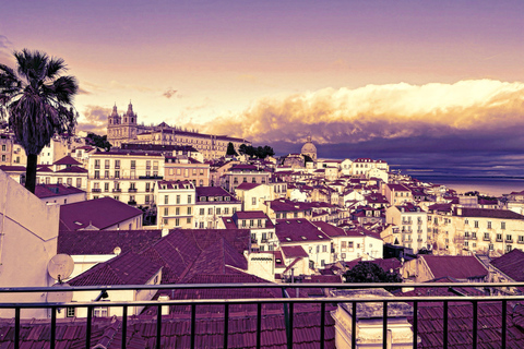 Découvrez l'histoire de Lisbonne à bord d'un tuk-tuk.Visite historique de Lisbonne en tuk-tuk électrique