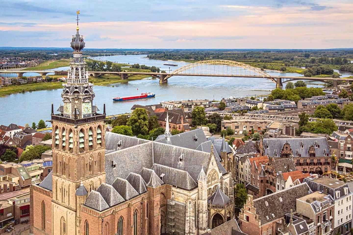 Nijmegen: Historic Hightlights Tour
