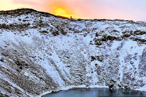 Ab Reykjavik: Golden Circle & Kerid-Krater TagestourTour mit Abholung an der Bushaltestelle 12