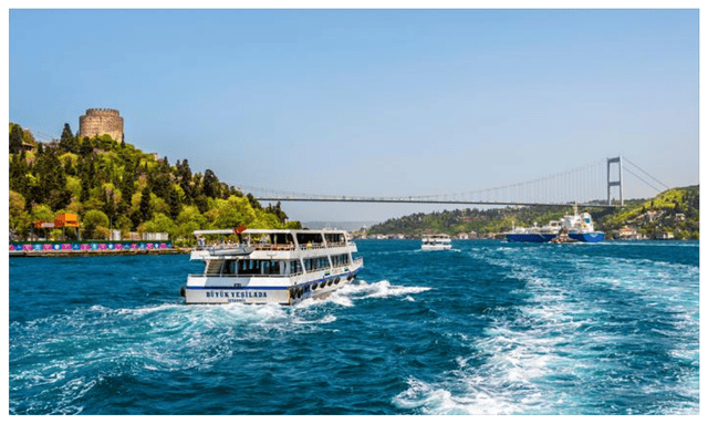 Europe and Asia Tour By Bus And Bosphorus Cruise