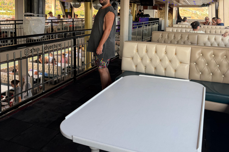 Alanya All-Inclusive Pirate Boat Tour with Foam Party&Sunset Alanya All-Inclusive Sunset Pirate Boat Tour with Transfer