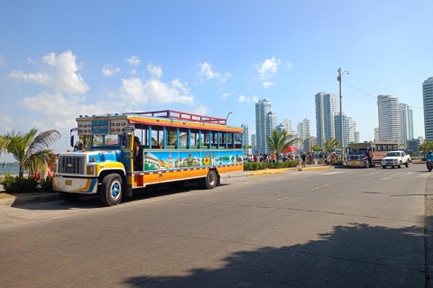 Cartagena: Stadtrundfahrt in einem typisch kolumbianischen Chiva-BusStadttour im typischen Bus - Traditionelle Tour in Cartagena!