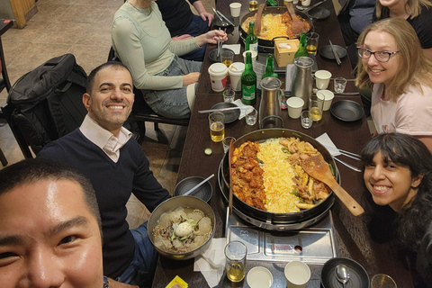 Seul: CNN Market Walk &amp; BBQ ExperienceSeul: Passeio pelo mercado da CNN e churrasco