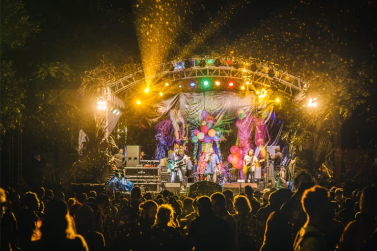 Kampala: Ndere Cultural Center and Nightlife Tour