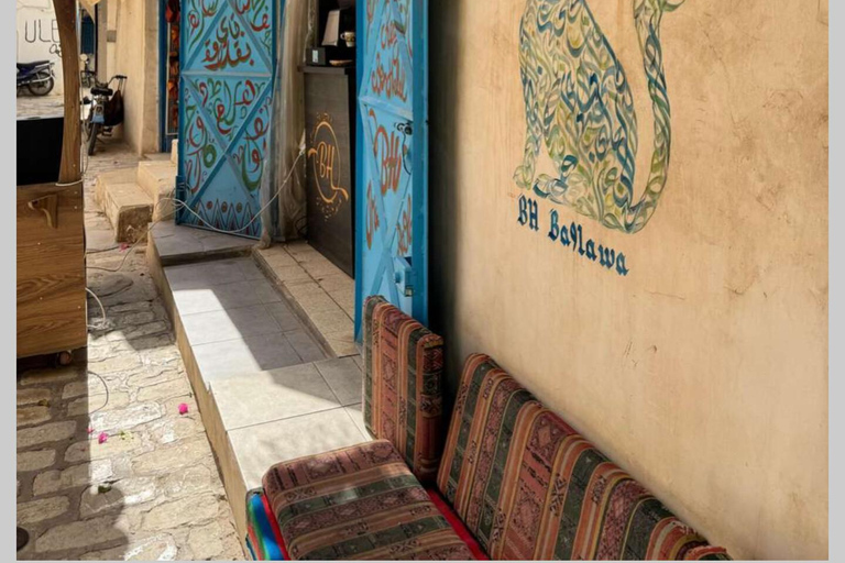 Djerbahood: E-bike ride to the famous Street Art Village