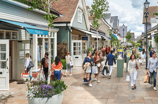 Tour von London nach Oxford & Bicester Village und zurück