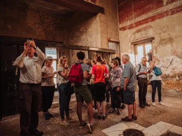 Pompeji & Herculaneum Landausflug mit Archäologe