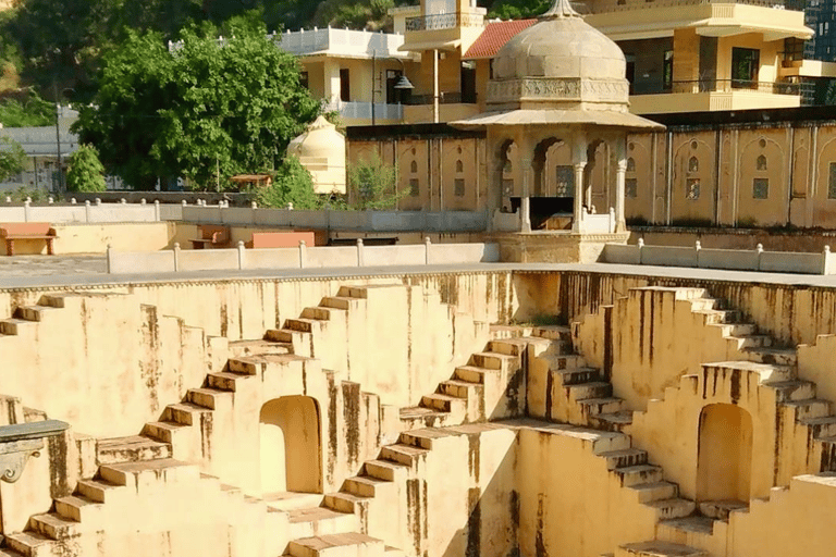Jaipur Private City Tour with Guide, Car & Skip-the-Line
