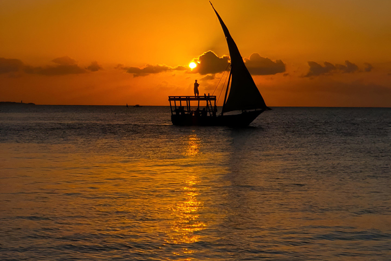 Zanzibar: Nungwi i Kendwa Sunset Dhow Cruise z transferemZanzibar: Nungwi i Kendwa Sunset Dhow Cruise.