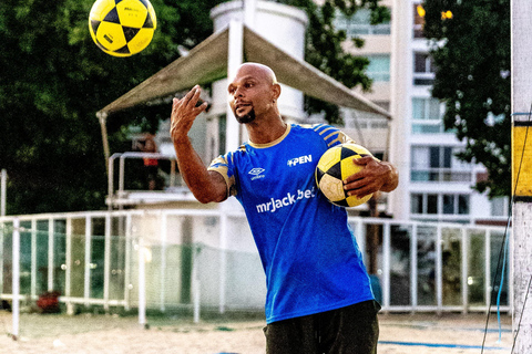 Rio de Janeiro: Footvolley on Copacabana Beach