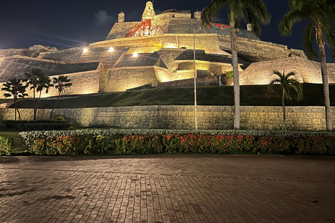 Cartagena: tour della città con pick-up e biglietti d&#039;ingressoCartagena: tour della città con prelievo e biglietti d&#039;ingresso