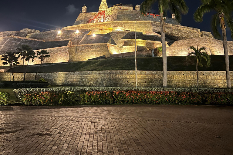 Cartagena: tour della città con pick-up e biglietti d&#039;ingressoCartagena: tour della città con prelievo e biglietti d&#039;ingresso