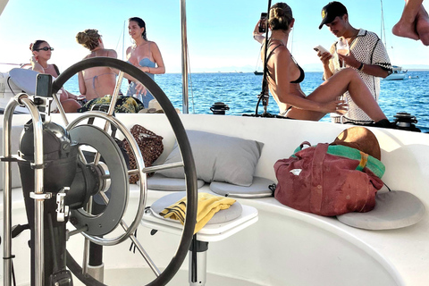 Catamaran cruise around Ibiza with Mojito Charter