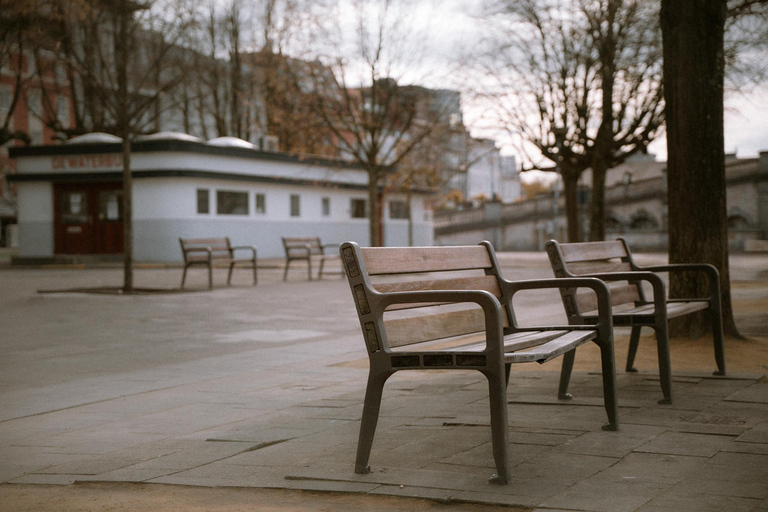 Relaxed Antwerp photo walk for women with local photographer