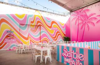 Miami: Malibu Barbie Cafe