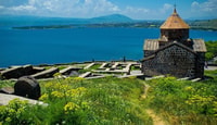 Yerev，七，Haghartin，Goshavanak和代表团集团之旅 - Housity