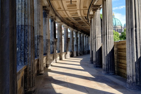 Berlin: Museum Island Guided Walking Tour Public Tour in German