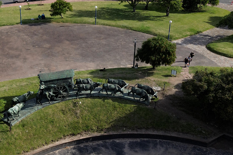 Montevideo: 3.5-Hour Private City Tour with a Local Guide and Stops