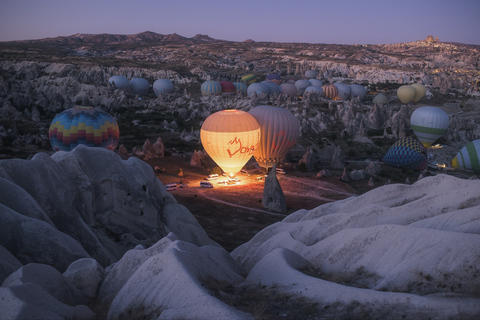 Cappadocia: Alba in mongolfiera sui camini delle fate