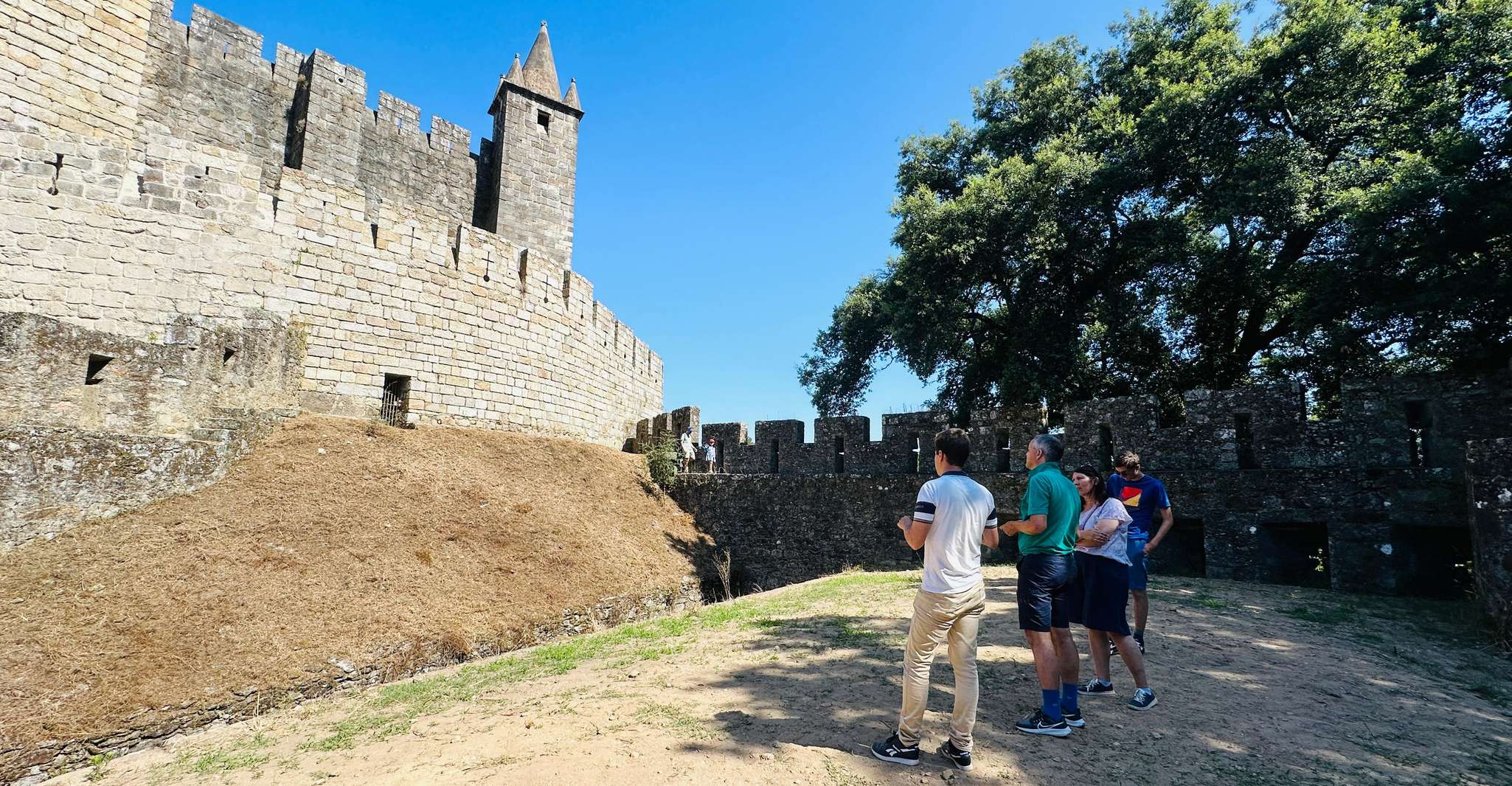 Porto: Medieval Castles of Portugal – Full-Day All-Included