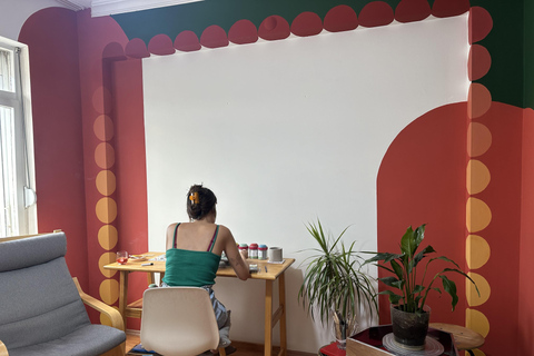 Antalya: Pottery Wheel Workshop - Shape Clay with Your Hands FOR FOREIGN GUESTS 1.5h (Without Firing - Quick Experience)