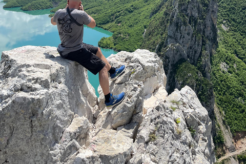 De Tirana/Durres/Golem: viagem de 1 dia para caminhada guiada no Lago BovillaExcursão em grupo saindo de Tirana