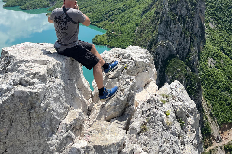 Da Tirana/Durres/Golem: escursione guidata al lago di BovillaTour di gruppo da Tirana