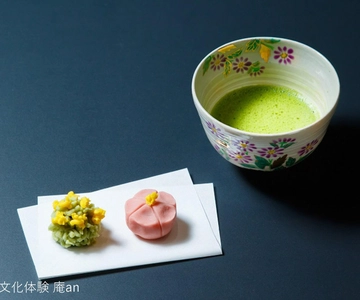 Osaka: Japanese Traditional Sweets Making and Tea Ceremony