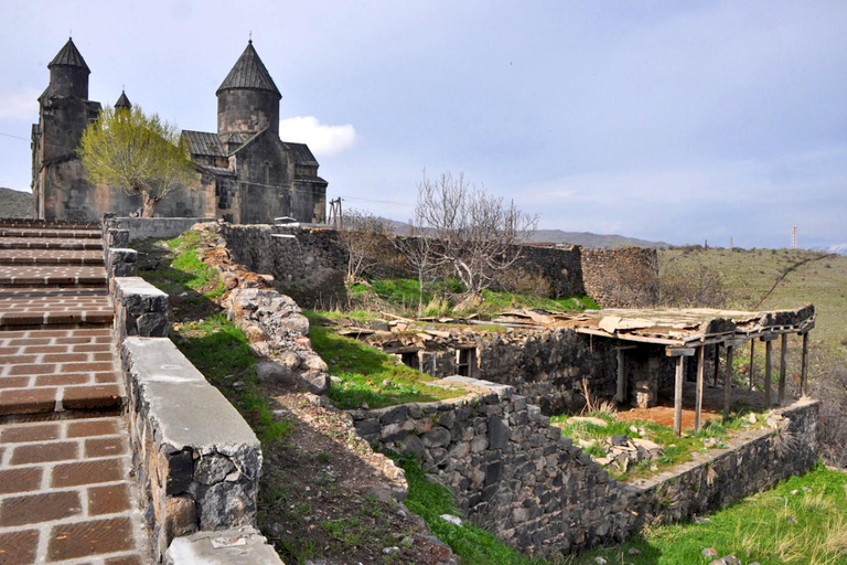 Group Tour: Hovhannavank, Voskevaz Winery & Tegher monastery