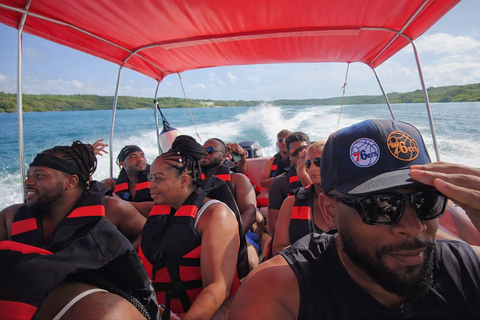 Cholón: Reggaeton & Hip Hop Party Boat Tour + Lunch 18+