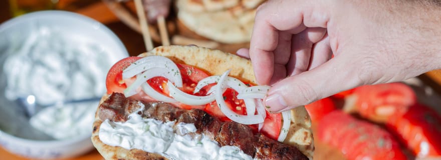 Cours de cuisine privé : souvlaki (transferts inclus)
