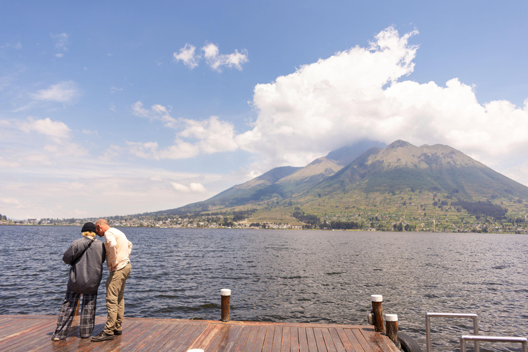 Von Quito aus: Otavalo-Ponchos-Platz-Peguche-Wasserfall-MuseumTour Otavalo