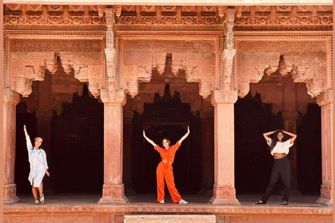 Agra: Taj Mahal i Agra Fort Tour z wejściem bez kolejkiPrywatna wycieczka z Agry - tylko przewodnik