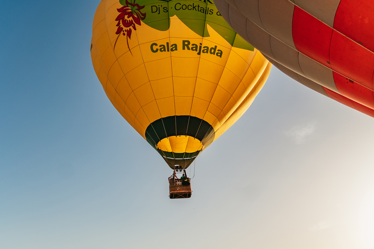 Mallorca: 1-stündige Heißluftballon-FahrtMallorca: 1-stündige Heißluftballon-Fahrt - Sonnenuntergang