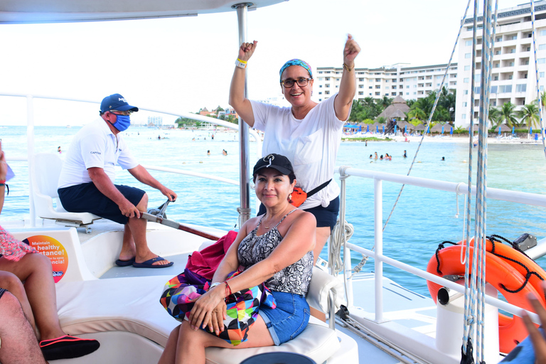 Catamarano illimitato per Isla Mujeres da Playa del carmen