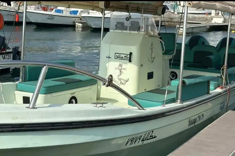 Jeddah: Red Sea Boat Rental with Crew and Water Activities