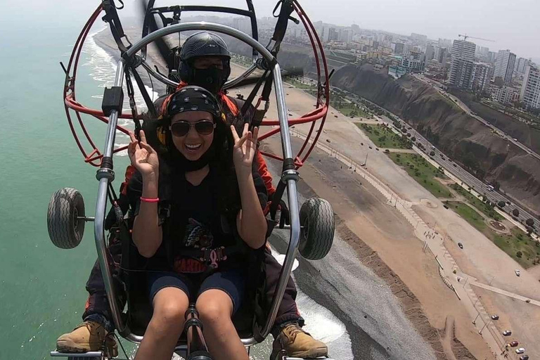 Lima: Paramotoring an der Costa Verde |Adrenalin|