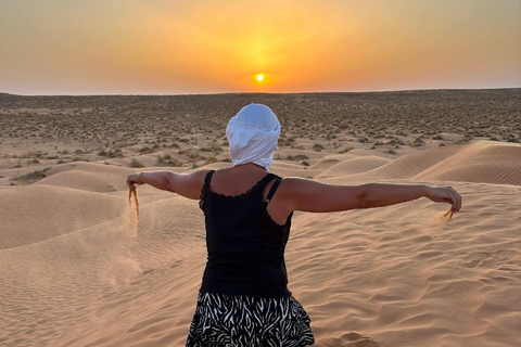 From Djerba: Desert Camp & Amazigh Villages Tour with Dinner