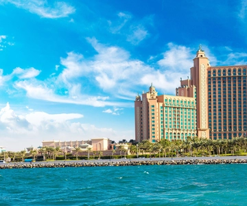Ras Al Khaimah: Dubai Private Day Trip with Hotel Pickup
